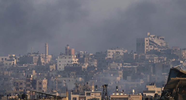 Bombardeos israelíes en Gaza. Foto: EFE.