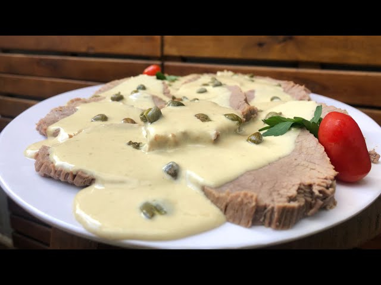 Vitel Toné. Foto: Youtube, La Casita Cocina