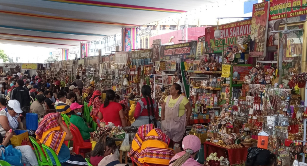 Feria de los Deseos en Perú. Foto: X