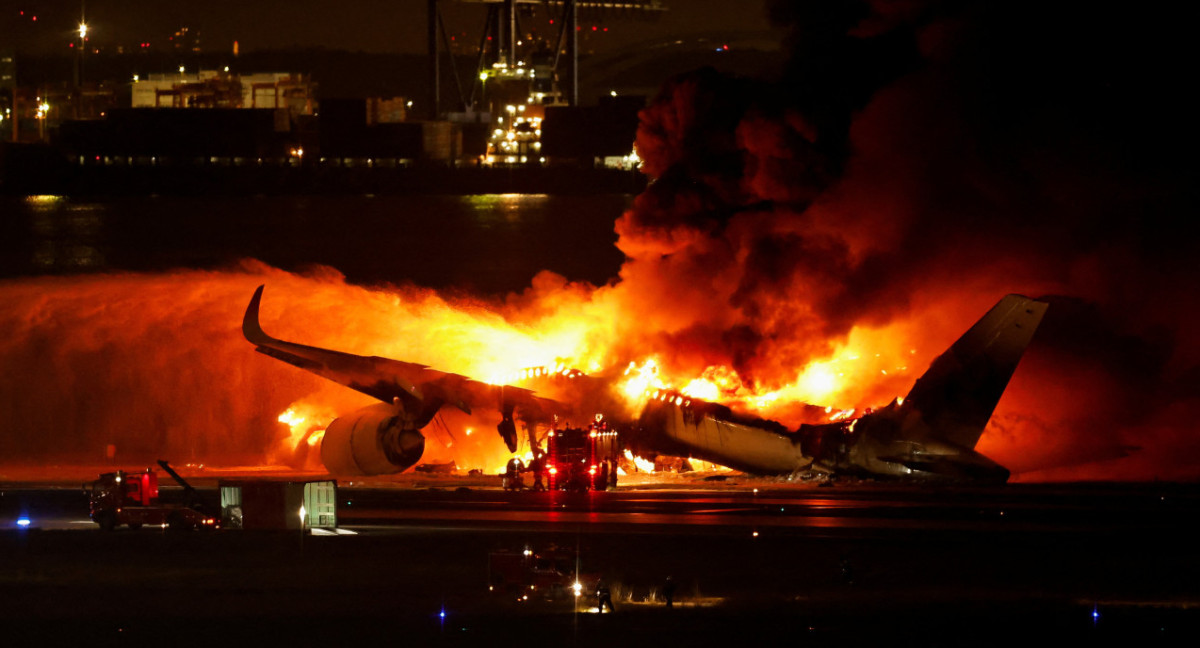 Colisión de aviones en Japón. Foto: Reuters.