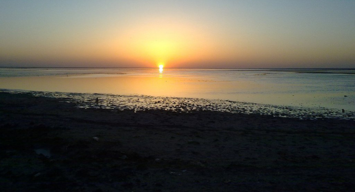 Mar en el desierto de Irak. Foto: X @Iraqesque