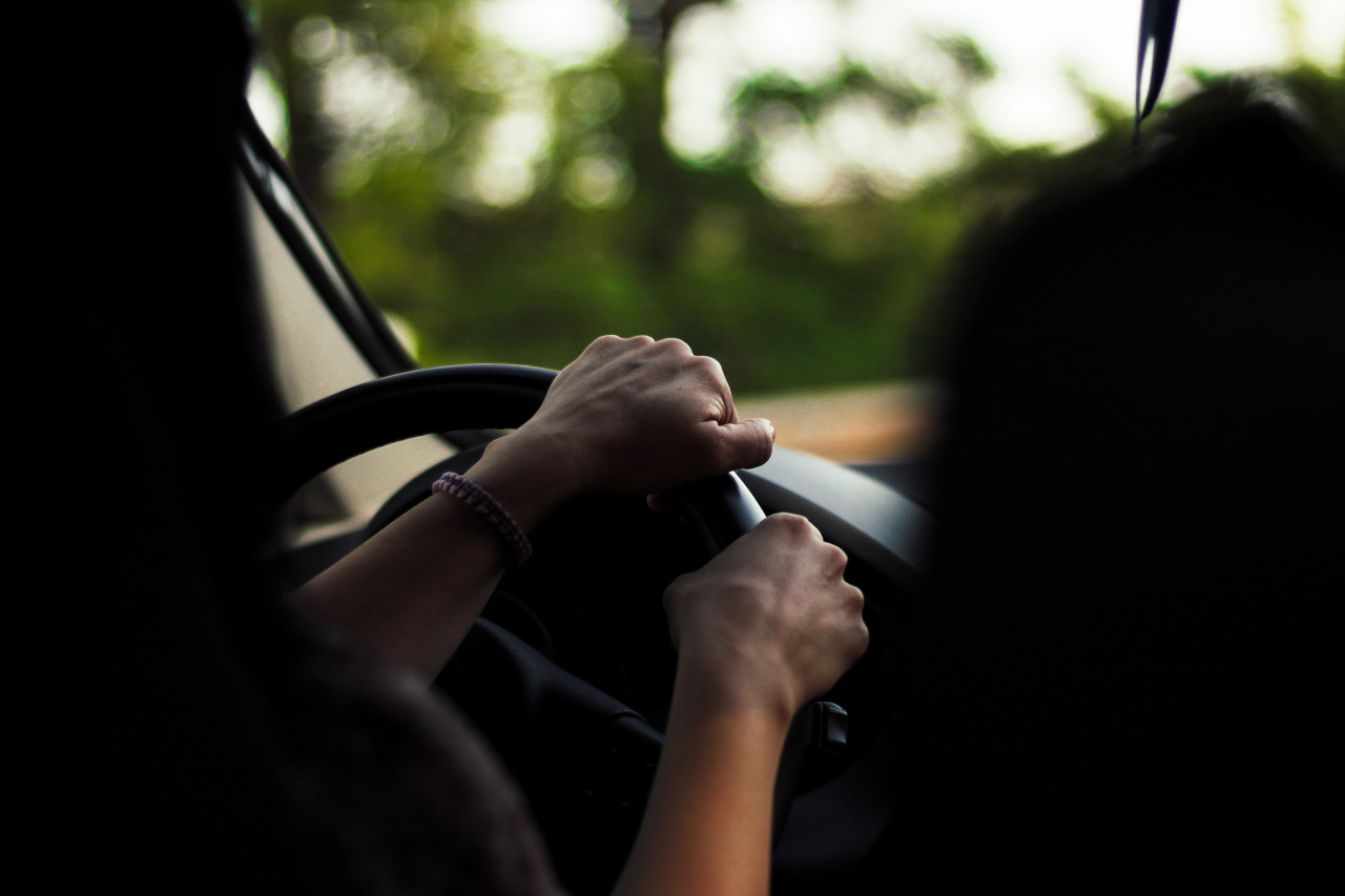 Viajar, auto, movimiento. Foto: Unsplash