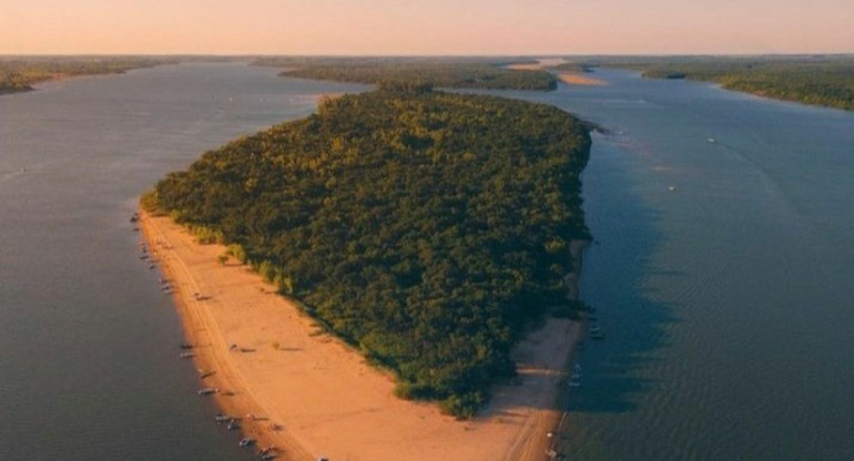 Isla San Francisco en el Rio Uruguay. Foto: Redes Sociales