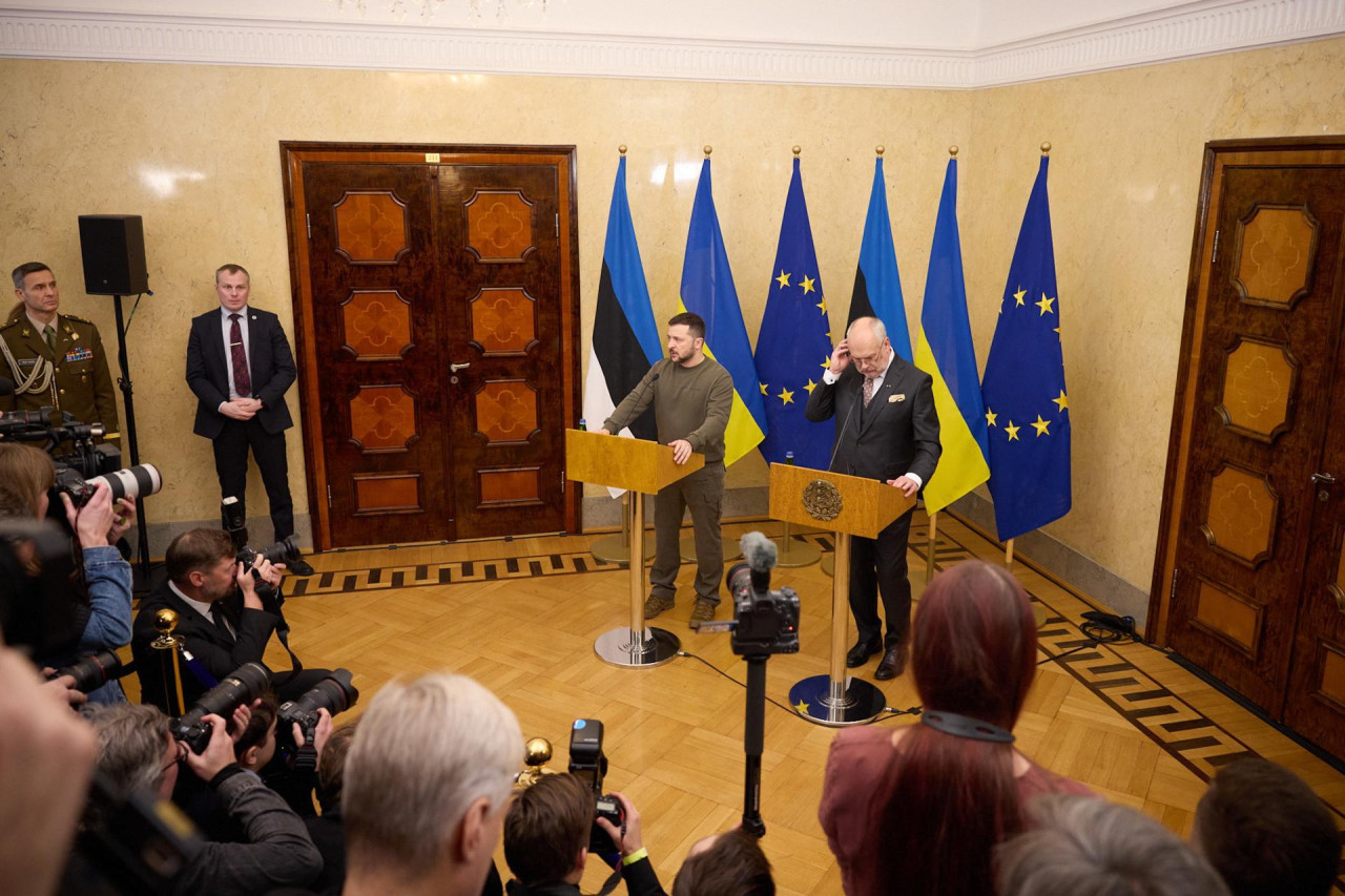 El presidente ucraniano Volodymyr Zelensky visita Estonia. Foto: EFE