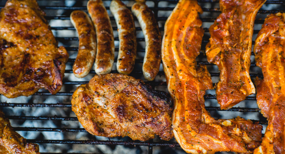 Asado, carne, costillas. Foto: Unsplash