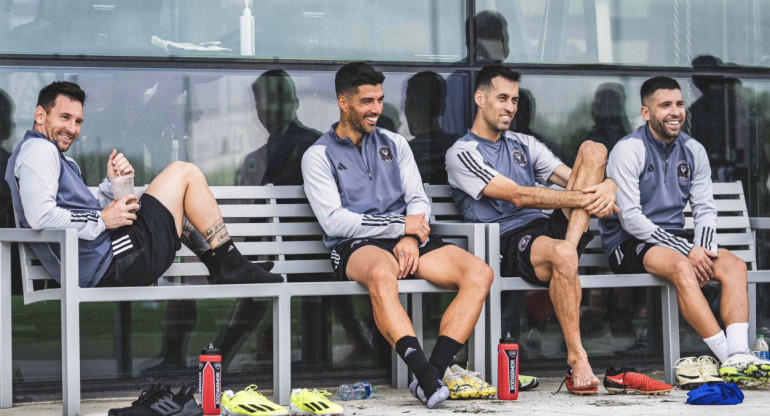 Messi, Suárez, Busquets y Alba en el Inter Miami. Foto: X @InterMiamiCF