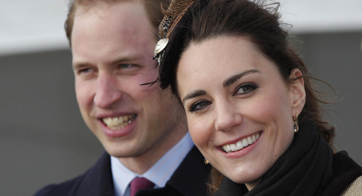 Kate Middleton junto al príncipe Guillermo. Foto: NA.