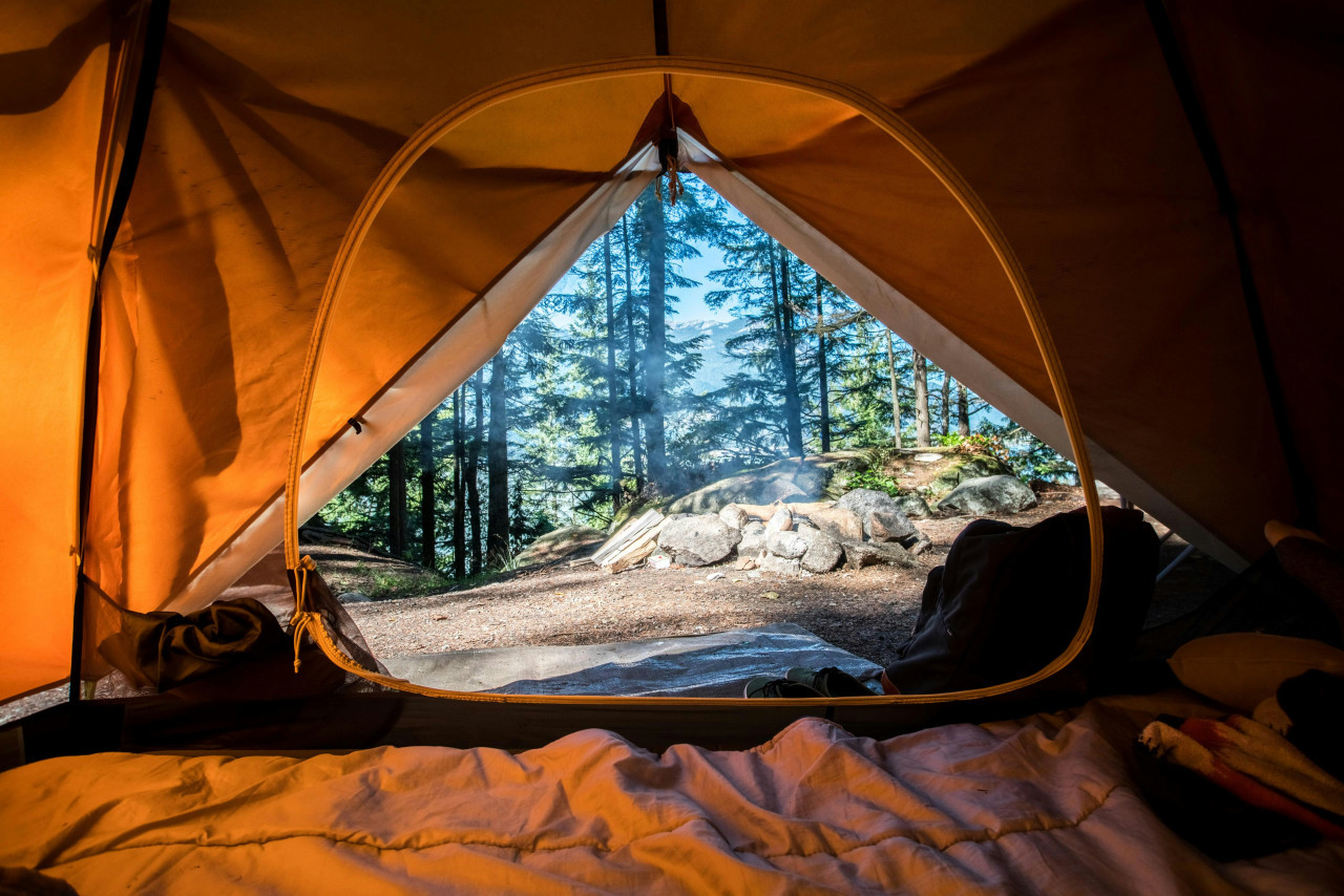 Camping, vacaciones, verano, calor. Foto: Unsplash