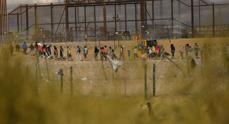 Alambres instalados en Texas. Foto: Reuters