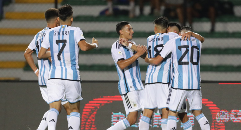 Preolímpico Sub 23, Argentina vs. Chile. Foto: EFE.