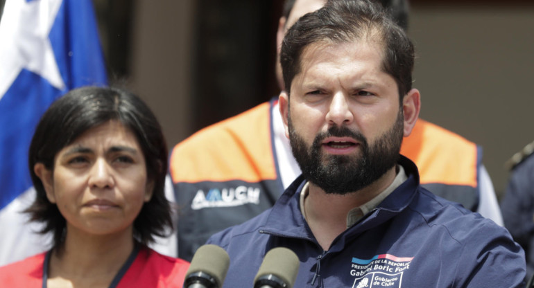 Gabriel Boric, presidente de Chile, sobre los incendios en Chile. Foto: EFE