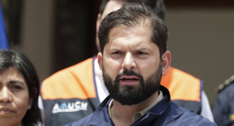 Gabriel Boric, presidente de Chile, sobre los incendios en Chile. Foto: EFE