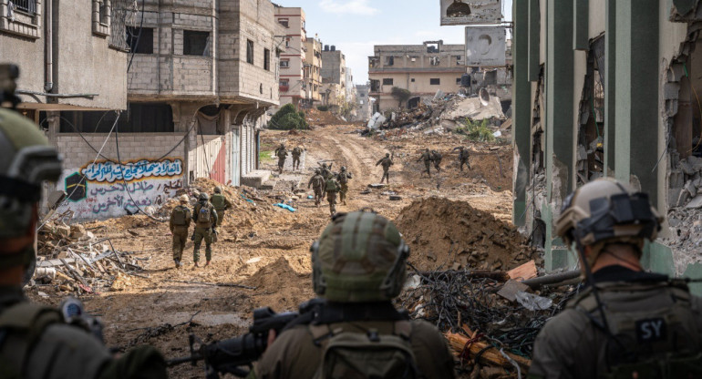 Soldados israelíes en la Franja de Gaza; guerra Israel-Hamás: Foto: X @idfonline