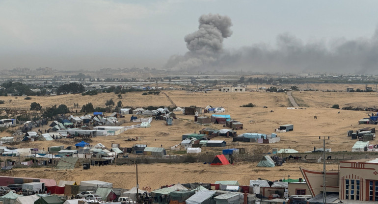 Avance de artillería israelí en Rafah. Foto: Reuters.