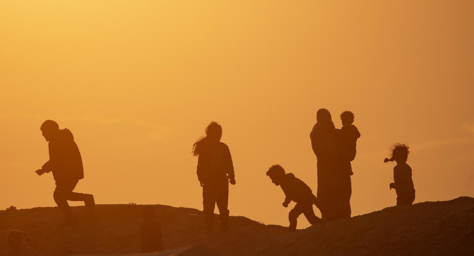 Refugiados palestinos al sur de Gaza. Foto: EFE.