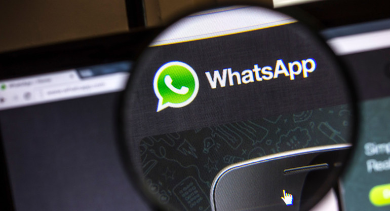 Whatsapp mensajes. Foto Alamy Reuters