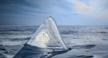 Agua helada. Foto: Unsplash.