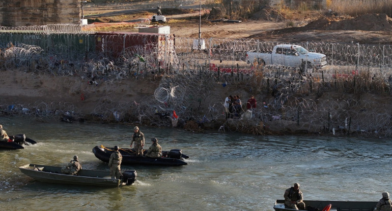 Eagle Pass; frontera EEUU-México. Foto: Reuters