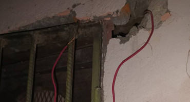 La puerta electrificada que mató a un ladrón en Corrientes. Foto: X @DrHache70.