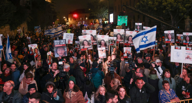 Marcha en Israel por la liberación de los rehenes. Foto: Reuters.