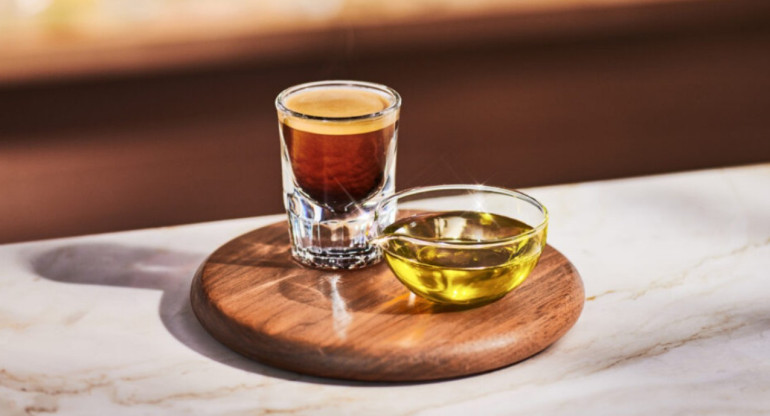 Oleato, la mezcla de aceite y café. Foto: Unsplash