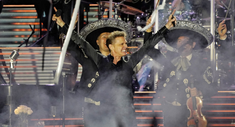 Luis Miguel en el Campo de Polo. Foto: prensa Fenix.