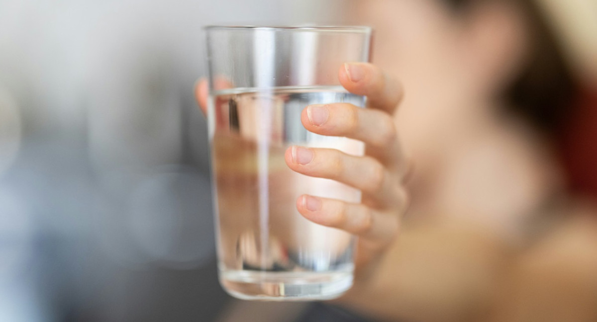 Vaso de agua. Foto: Unsplash.