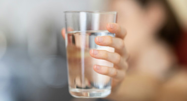 Vaso de agua. Foto: Unsplash.