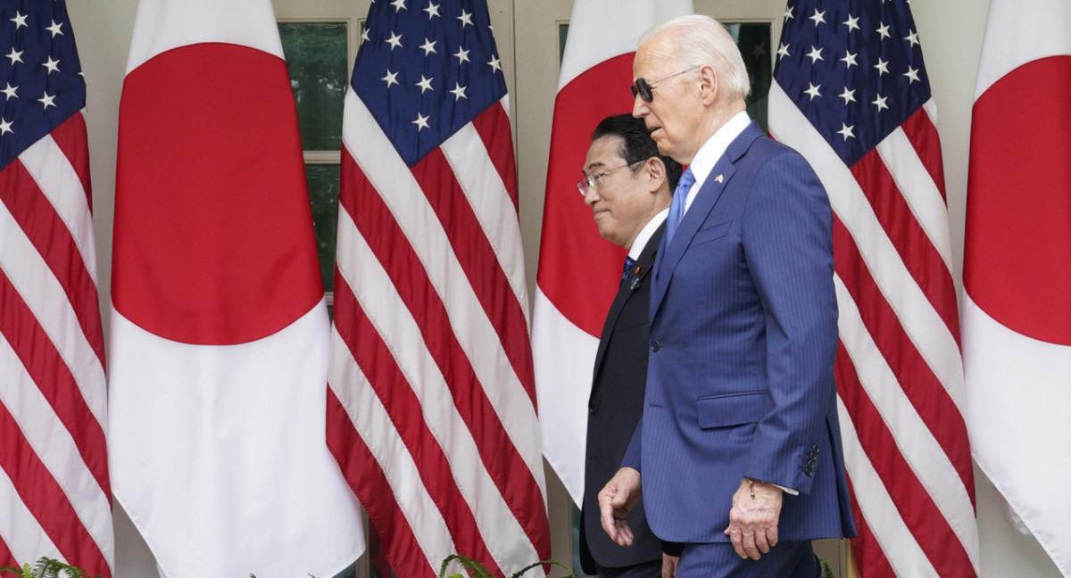 Joe Biden y Fumio Kishida. Foto: EFE.