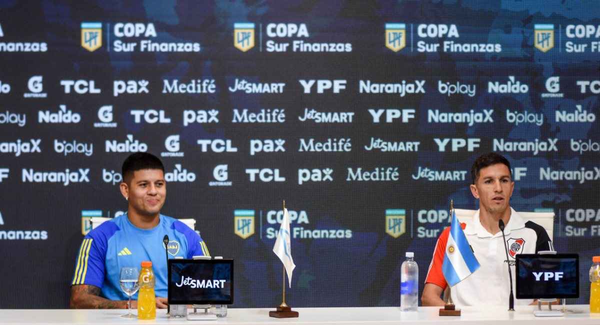 Conferencia de prensa de Marcos Rojo e Ignacio Fernández. Foto: NA.