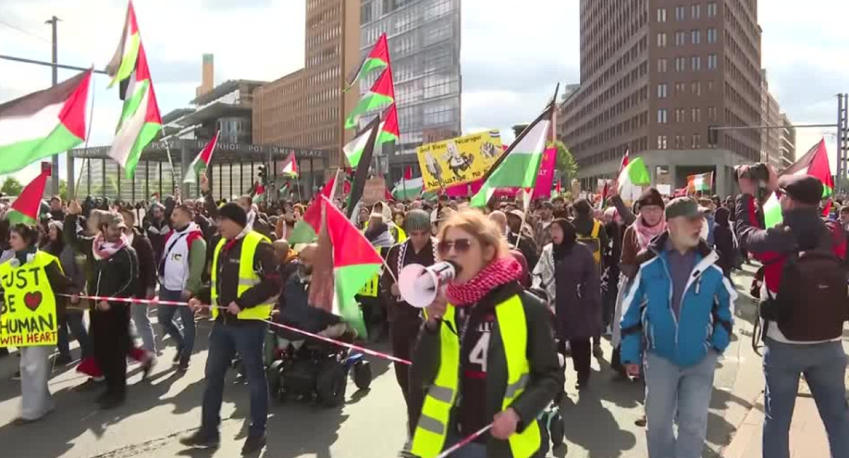 Manifestación propalestina en Berlín. Foto: Reuters.