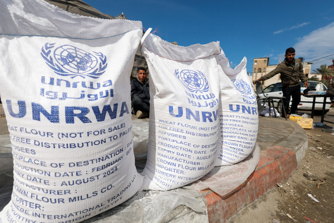 Asistencia humanitaria de la UNRWA en Gaza. Foto: Reuters.
