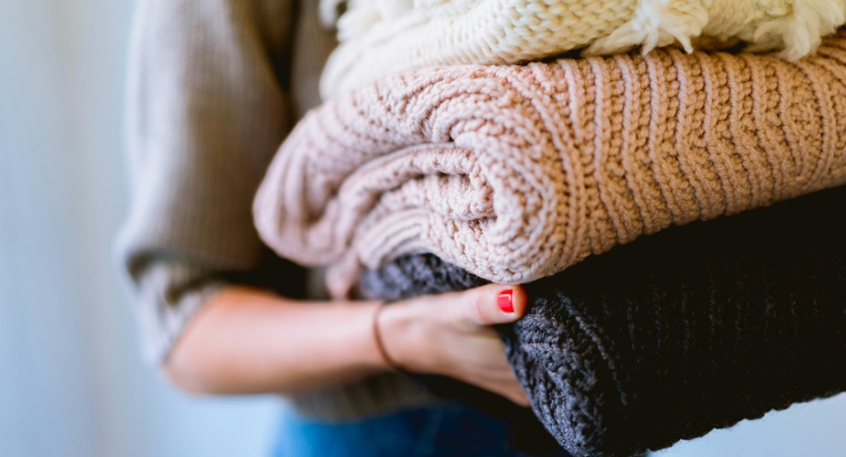 Ropa; indumentaria; invierno. Foto: Unsplash.