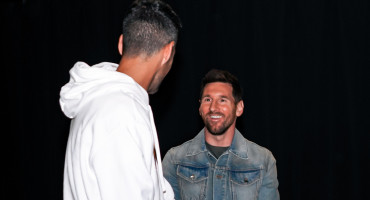 Lionel Messi y Sergio Busquets. Foto: Twitter.