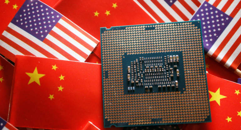 Guerra de chips entre EEUU y China. Foto: Reuters