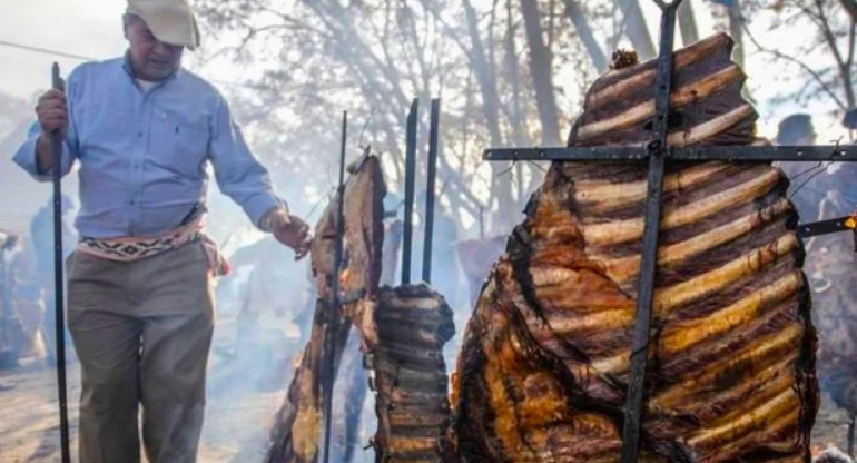 En un asado bien argentino no pueden faltar los chinchulines. Foto: NA