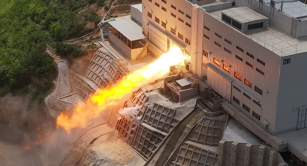 Prueba de encendido del motor líquido. Foto: Sexta Academia de la Corporación de Ciencia y Tecnología Aeroespacial de China