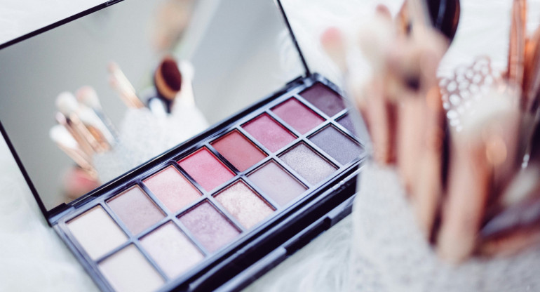 Maquillaje. Foto: Unsplash.