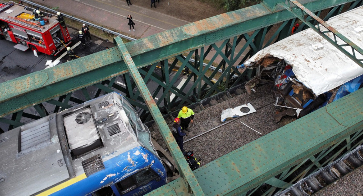 Choque del tren San Martín en el viaducto de Palermo. Foto: NA.