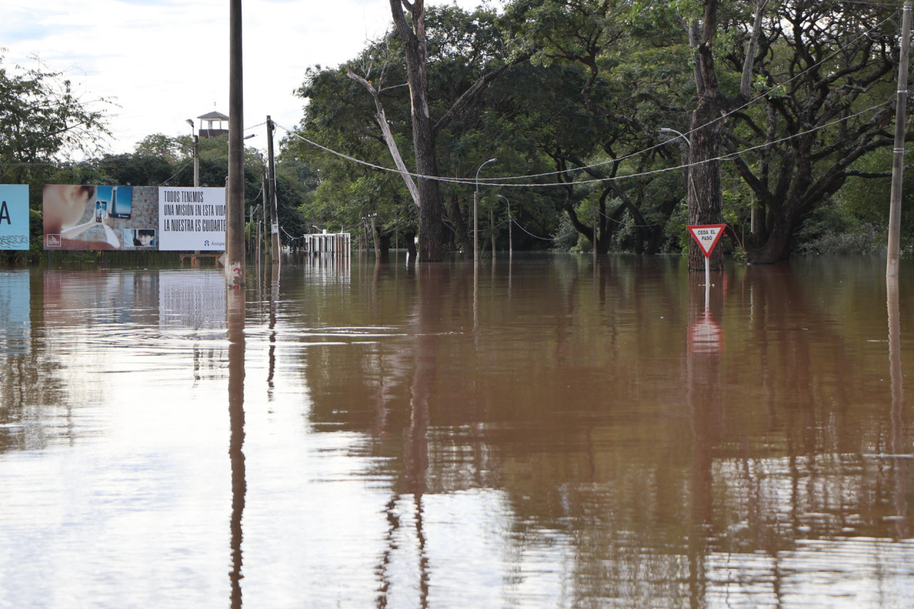 Graves inundaciones en Entre Ríos y Uruguay: miles de personas tuvieron que  abandonar sus hogares | 26 Planeta - Medio Ambiente