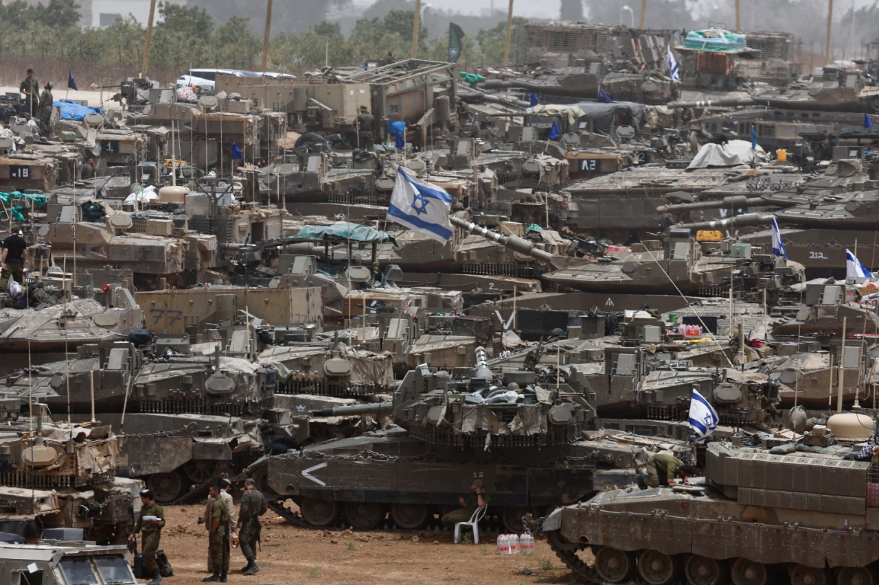 Soldados israelíes en la Franja de Gaza; guerra Israel-Hamás: Foto: Reuters