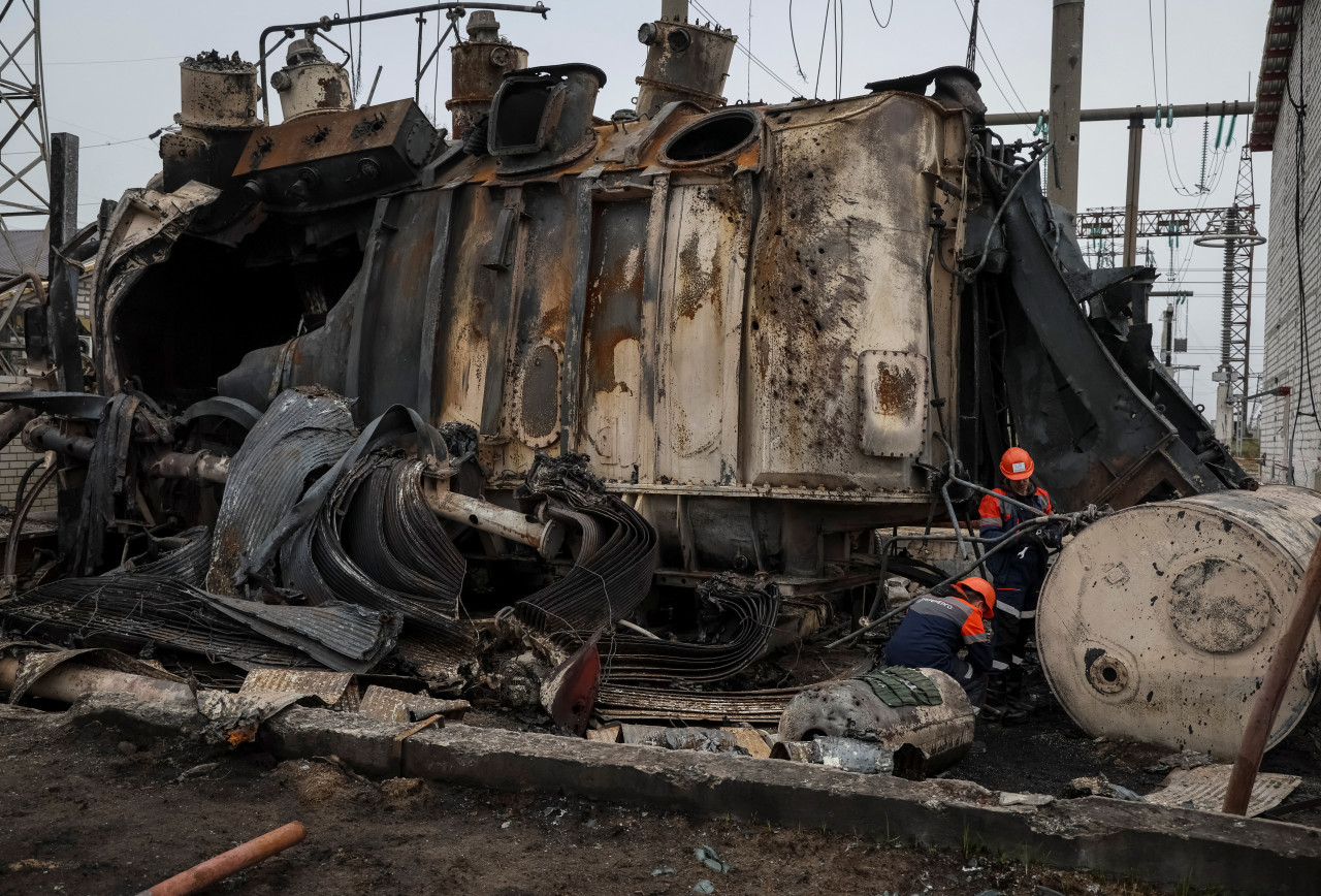 Ataques a centrales eléctricas en Ucrania. Foto: Reuters.