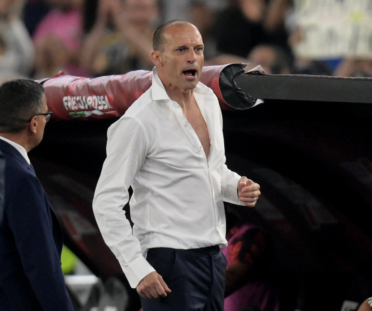 Enojo de Massimiliano Allegri en la final de la Copa Italia. Foto: REUTERS.