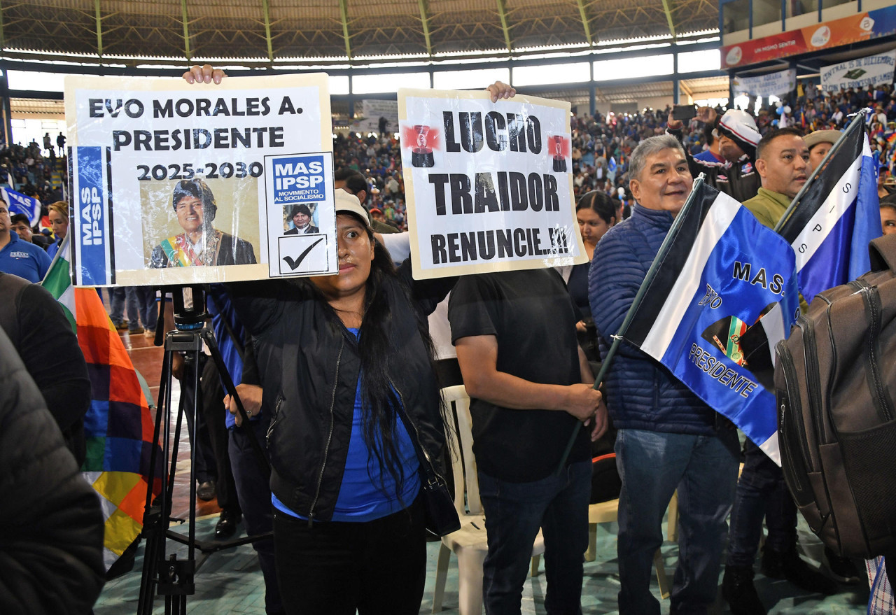 Disputa interna entre Evo Morales y Luis Arce en Bolivia. Foto: EFE.