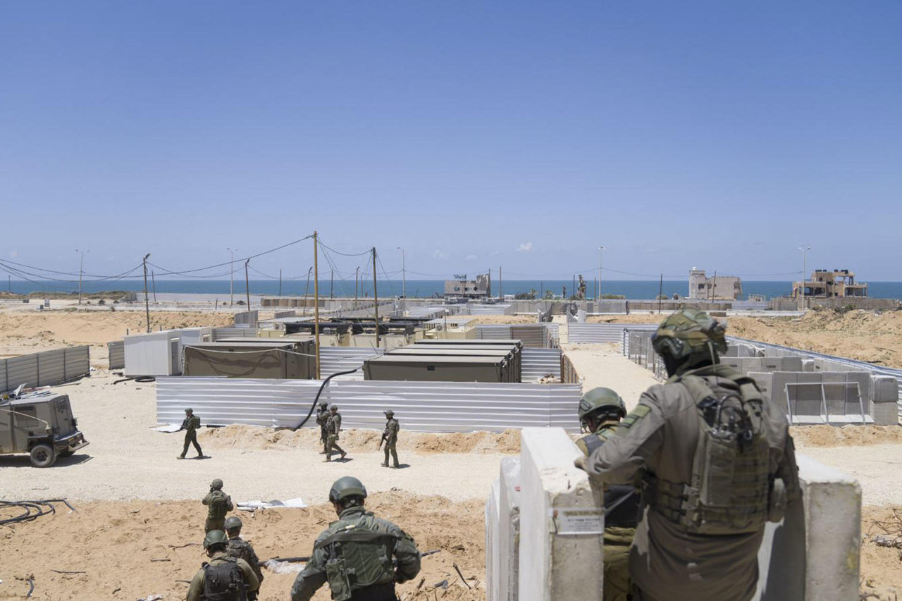 Muelle flotante construido por Estados Unidos en Gaza. Foto: EFE.