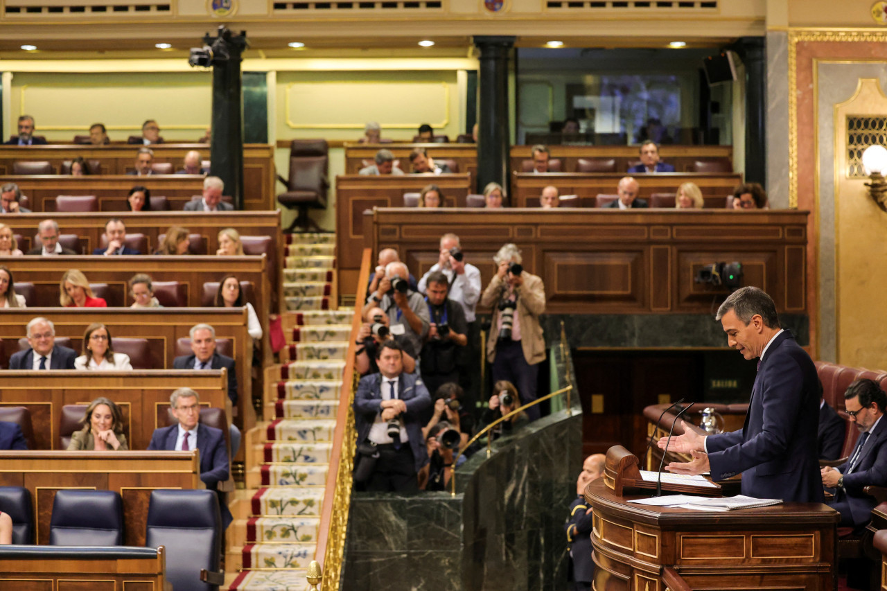 Pedro Sánchez ante el Congreso español. Foto: REUTERS.