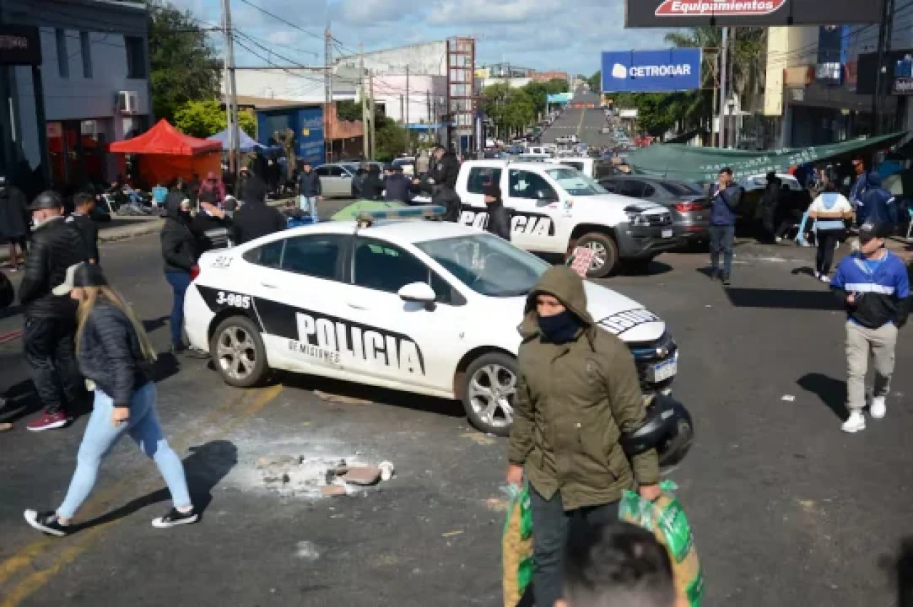 Reclamo de policías en Misiones. Foto: NA.