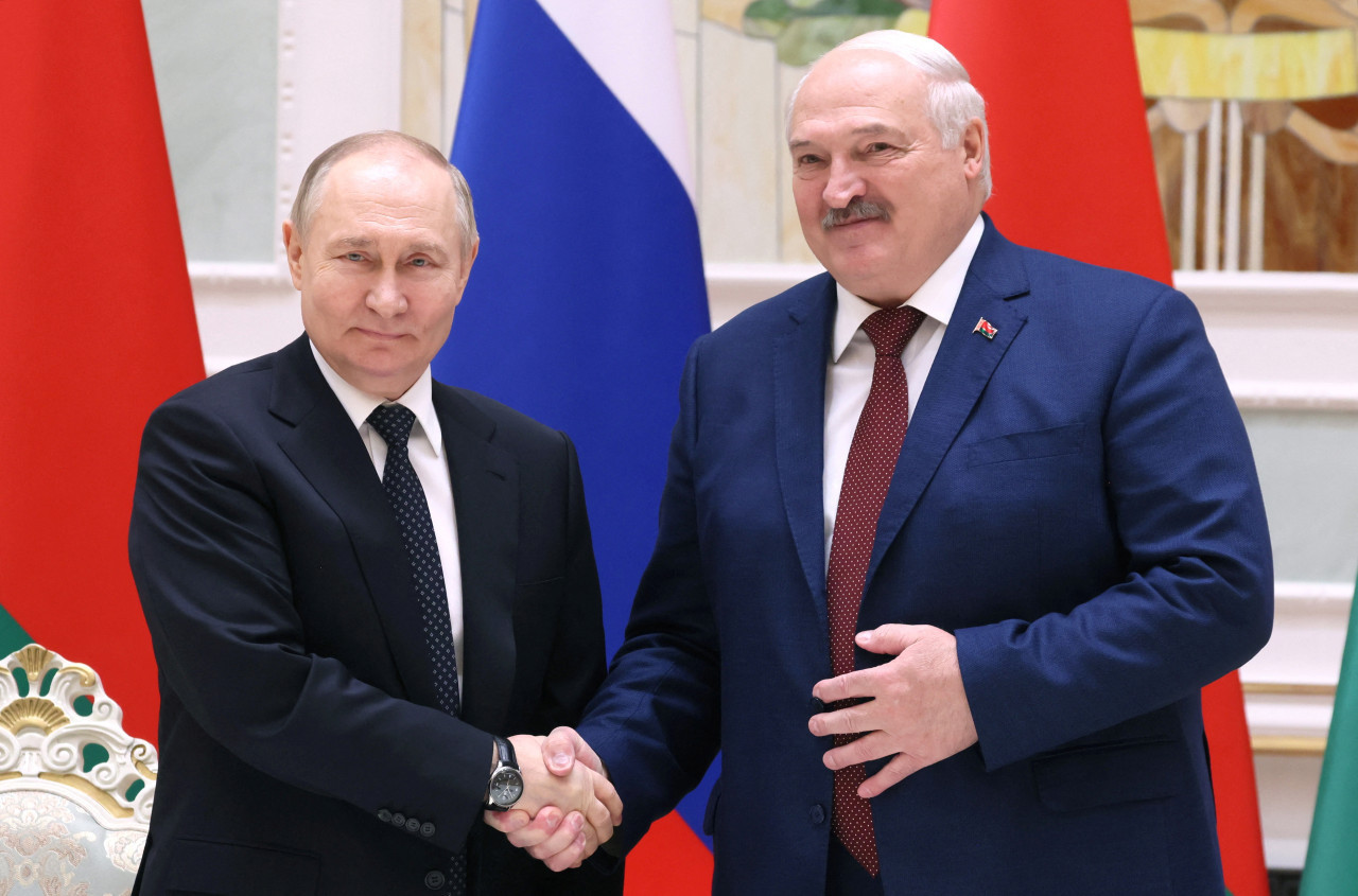 Vladimir Putin y Alexander Lukashenko. Foto: REUTERS.