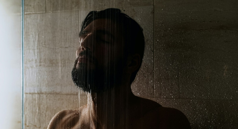 Baño; ducha; higiene. Foto: Unsplash.