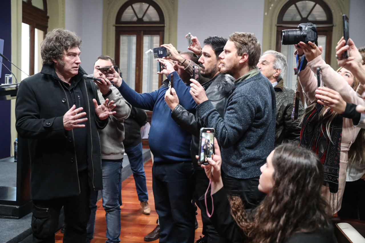 Javier Milei habló con periodistas. Foto: Prensa Presidencia